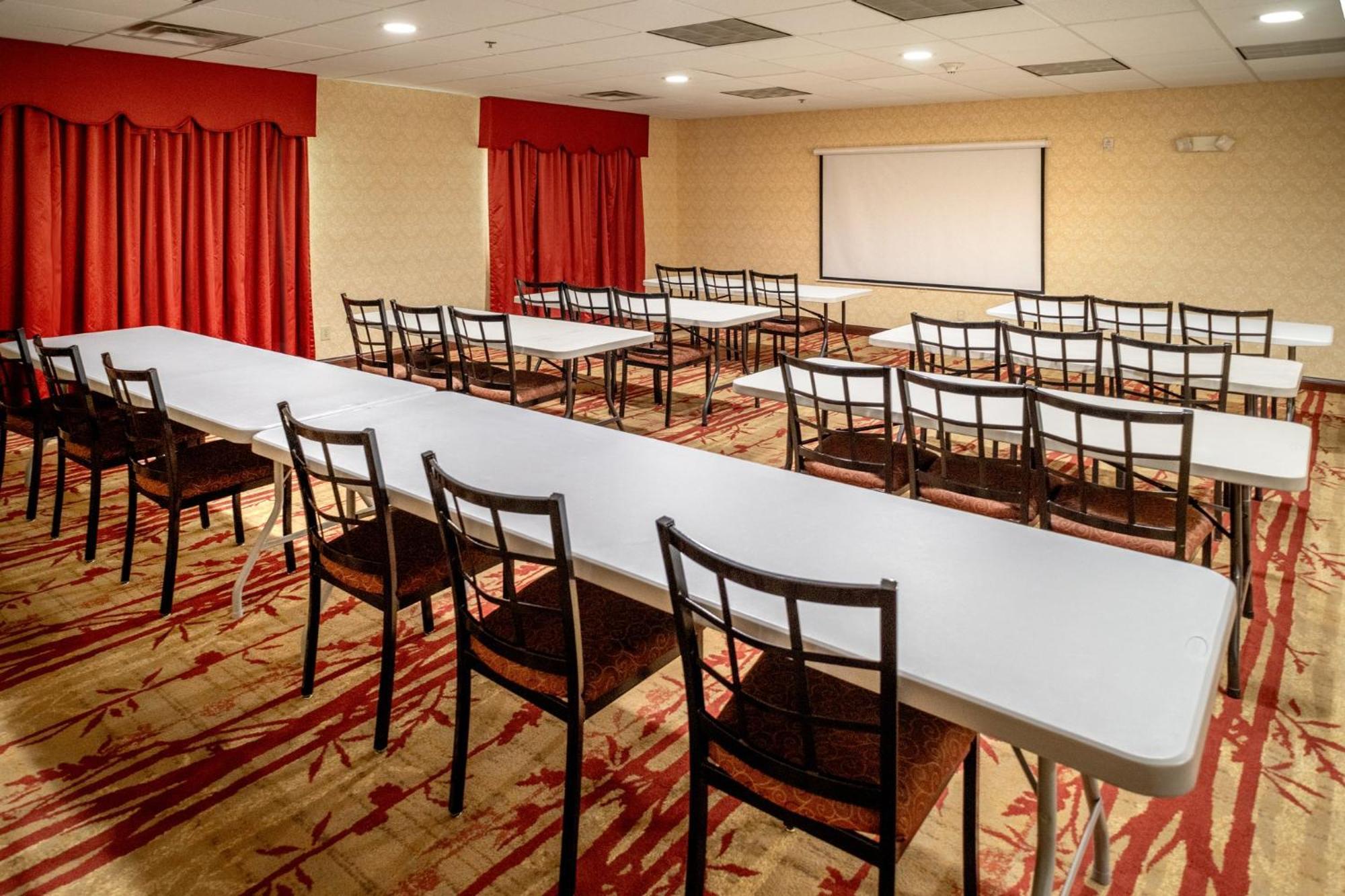 Holiday Inn Express And Suites Hazard By Ihg Eksteriør billede